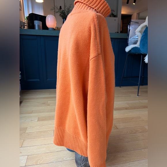 Chunky turtleneck from Dutch brand Extreme Cashmere in excellent condition - Picture 6 of 6